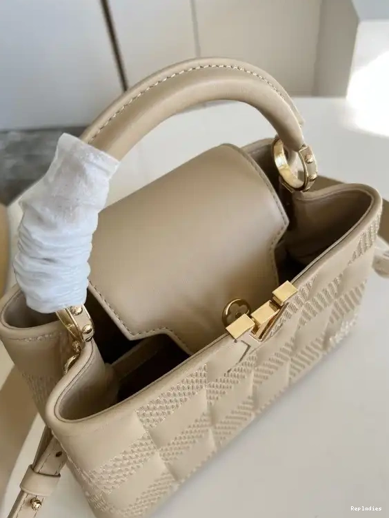 Cheap BB VUITTON CAPUCINES LOUIS 0622